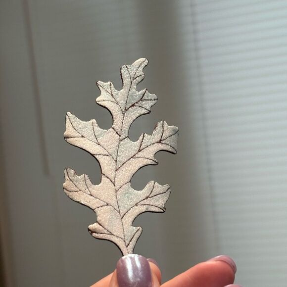 Metal and Enamel White Green Leaf 3 Dimensional Christmas Holiday Ornament - Picture 4 of 6